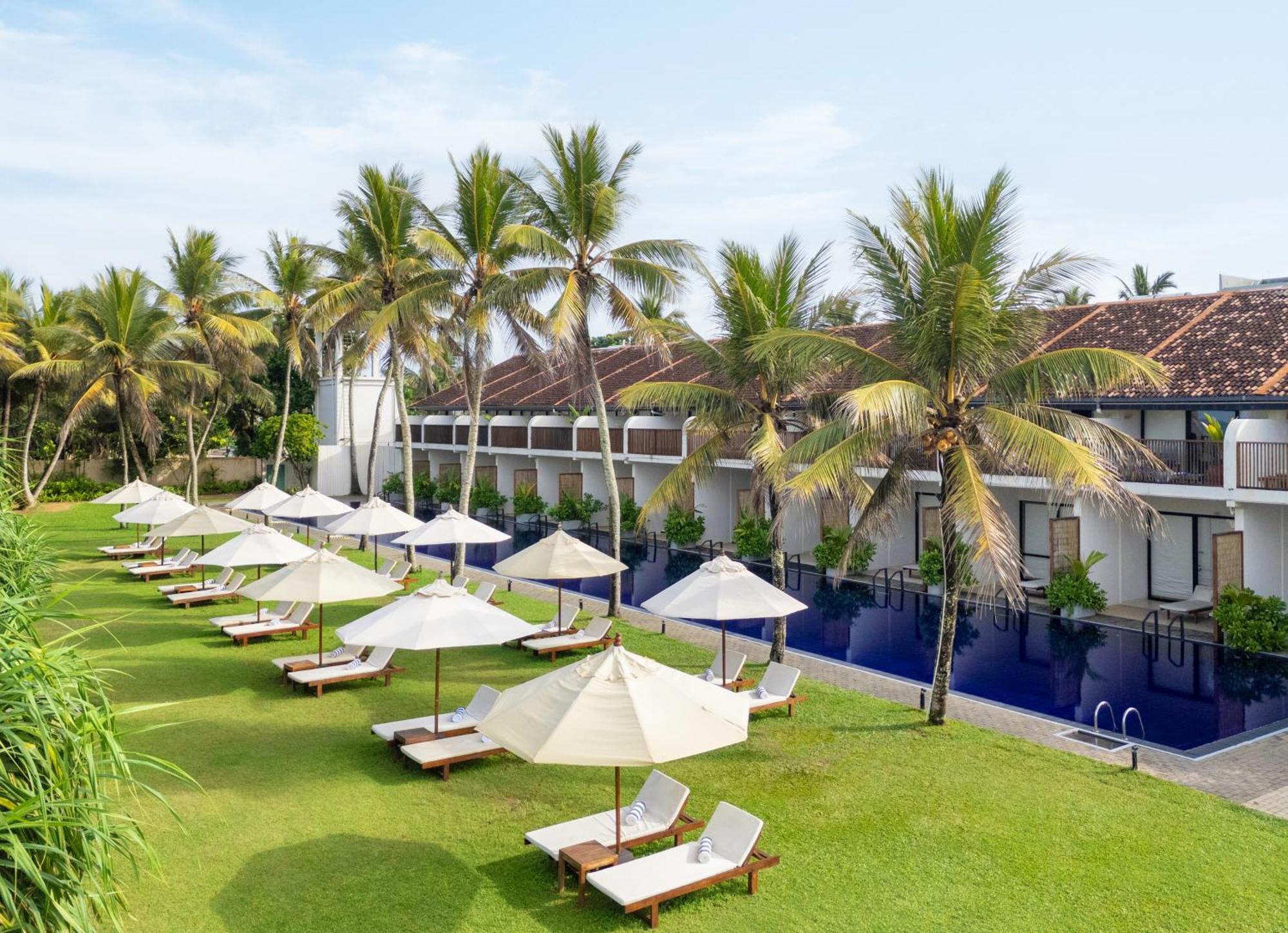 Ekho Surf Hotel Bentota Buitenkant foto