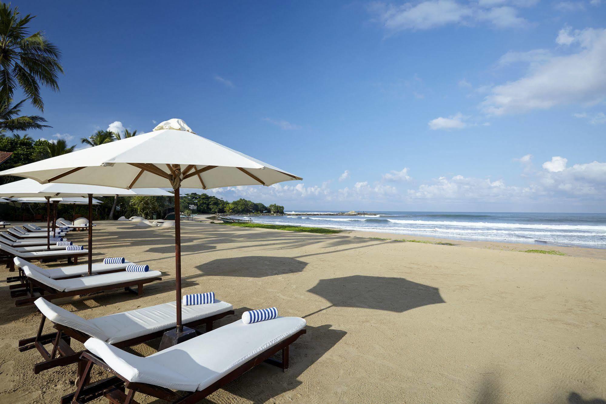 Ekho Surf Hotel Bentota Buitenkant foto